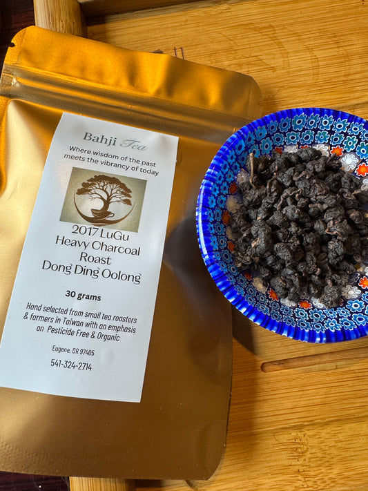 2017 Heavy charcoal roasted Dong Ding Oolong